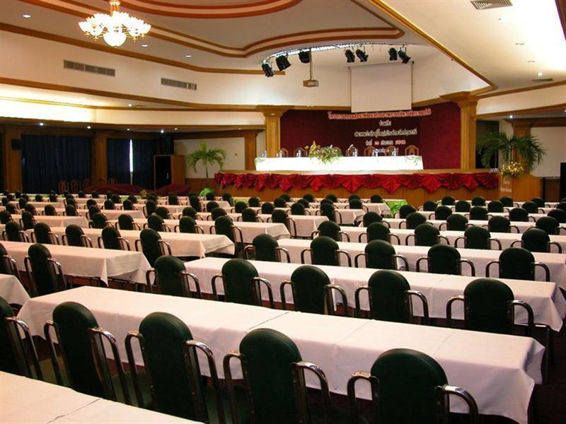 Pathumthani Place Hotel Buitenkant foto